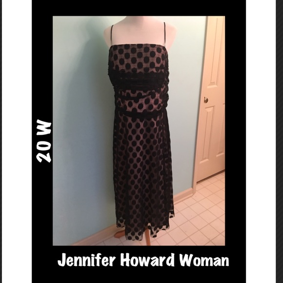 SOLD-🖤Ladies Jennifer Howard Strapless Dress - Picture 3 of 7